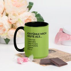 Bunte Tasse mit farbiger Innenseite | ICH FÜHLE MICH HEUTE ALS FRAU