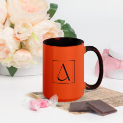 Bunte Tasse mit farbiger Innenseite | ICH FÜHLE MICH HEUTE ALS FRAU